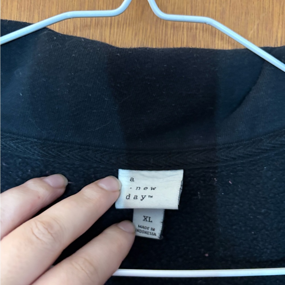 A new day quarter zip - Picture 2 of 2